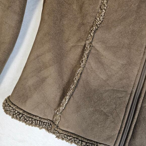 LL Bean Vintage SzM faux suede brown Y2K Floral Embroidered on sleeves n back. - Picture 11 of 16